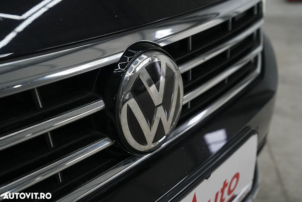 Volkswagen Passat 1.5 TSI ACT DSG R-Line - 14