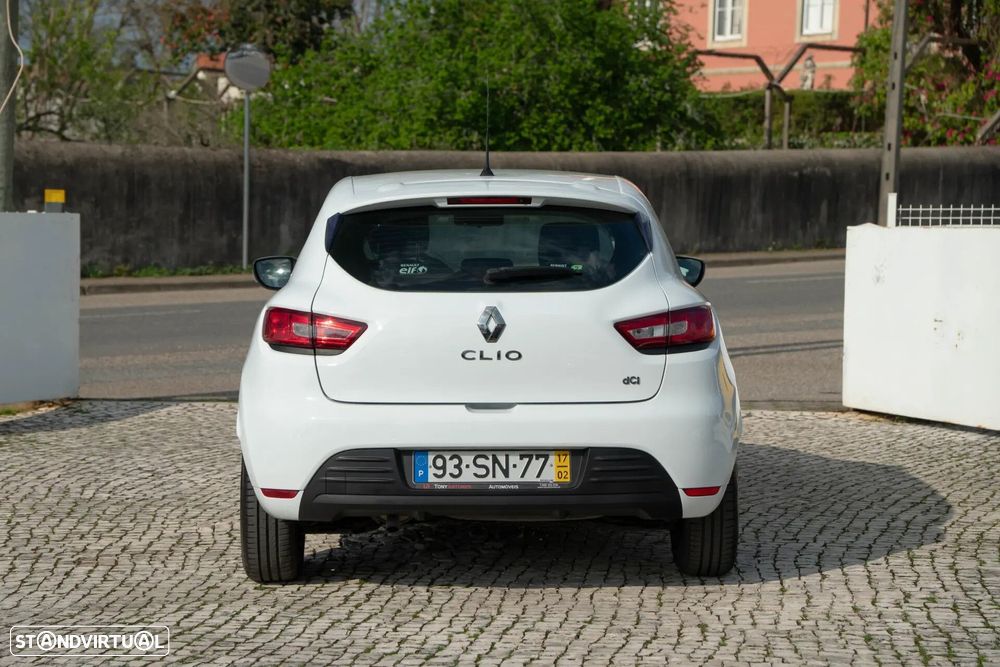 Renault Clio - 7