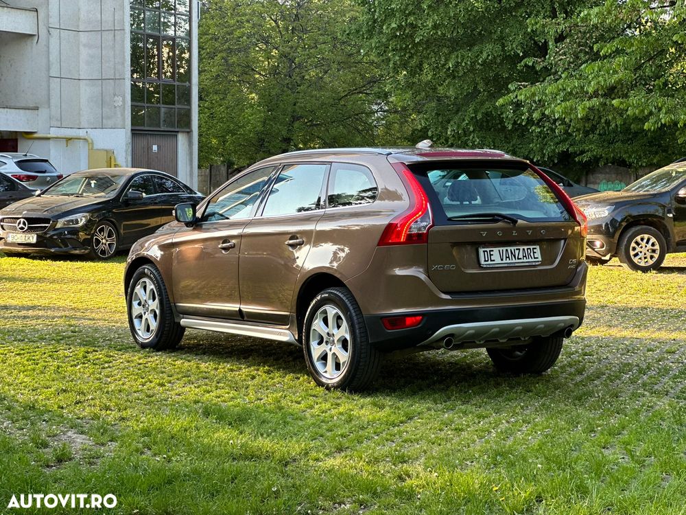 Volvo XC 60 D5 AWD Aut. Summum - 3
