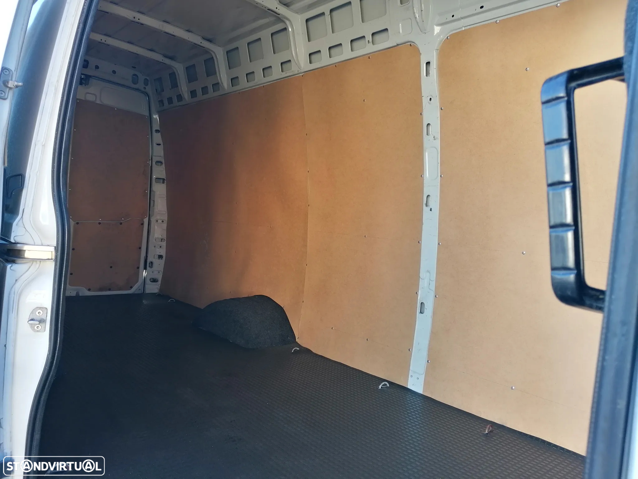 Iveco Daily 35C14 - 8