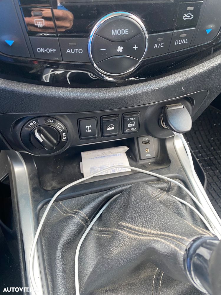 Nissan Navara Double Cab N-Connecta - 8