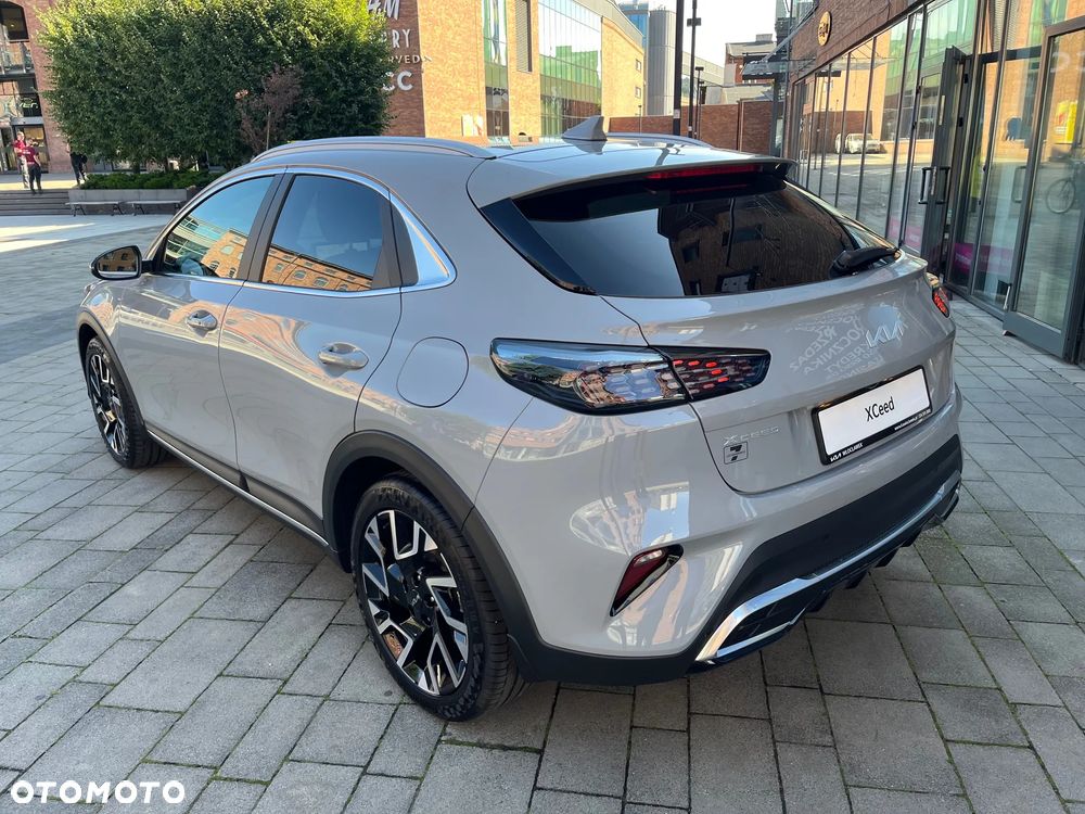 Kia XCeed 1.6 T-GDI Tribute DCT - 11