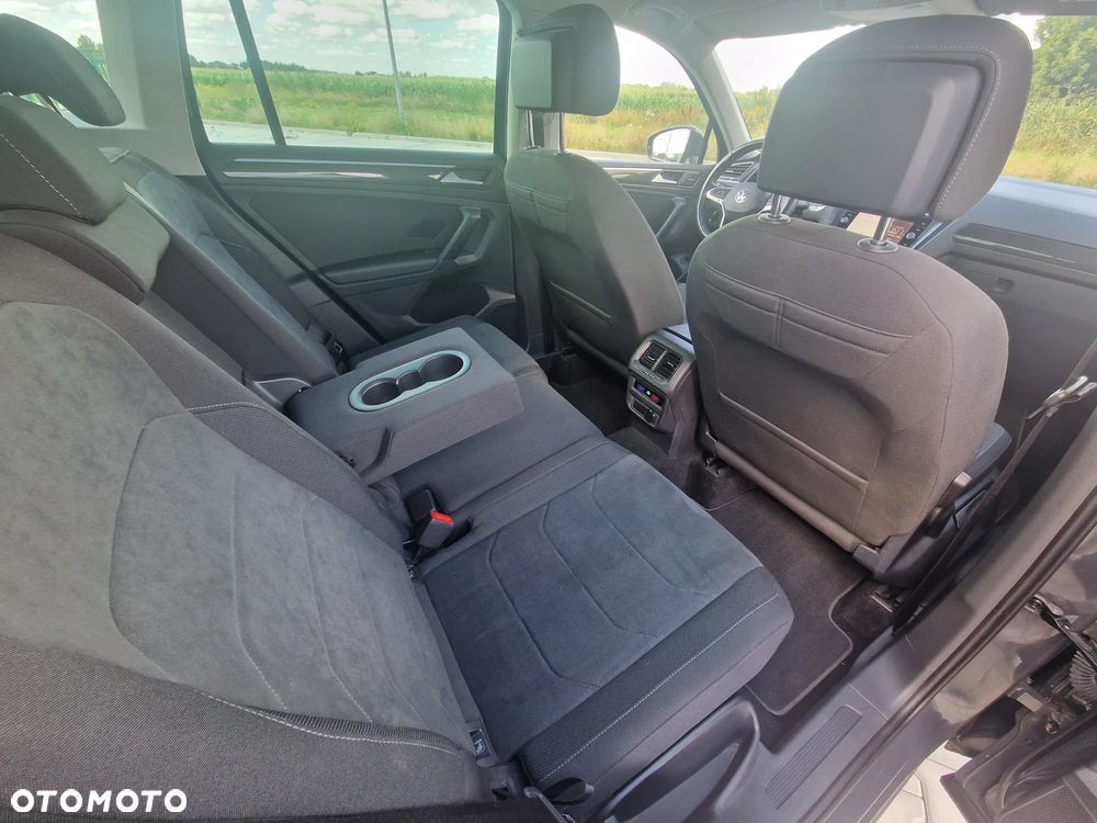Volkswagen Tiguan 2.0 TDI SCR 4Mot Elegance DSG - 30