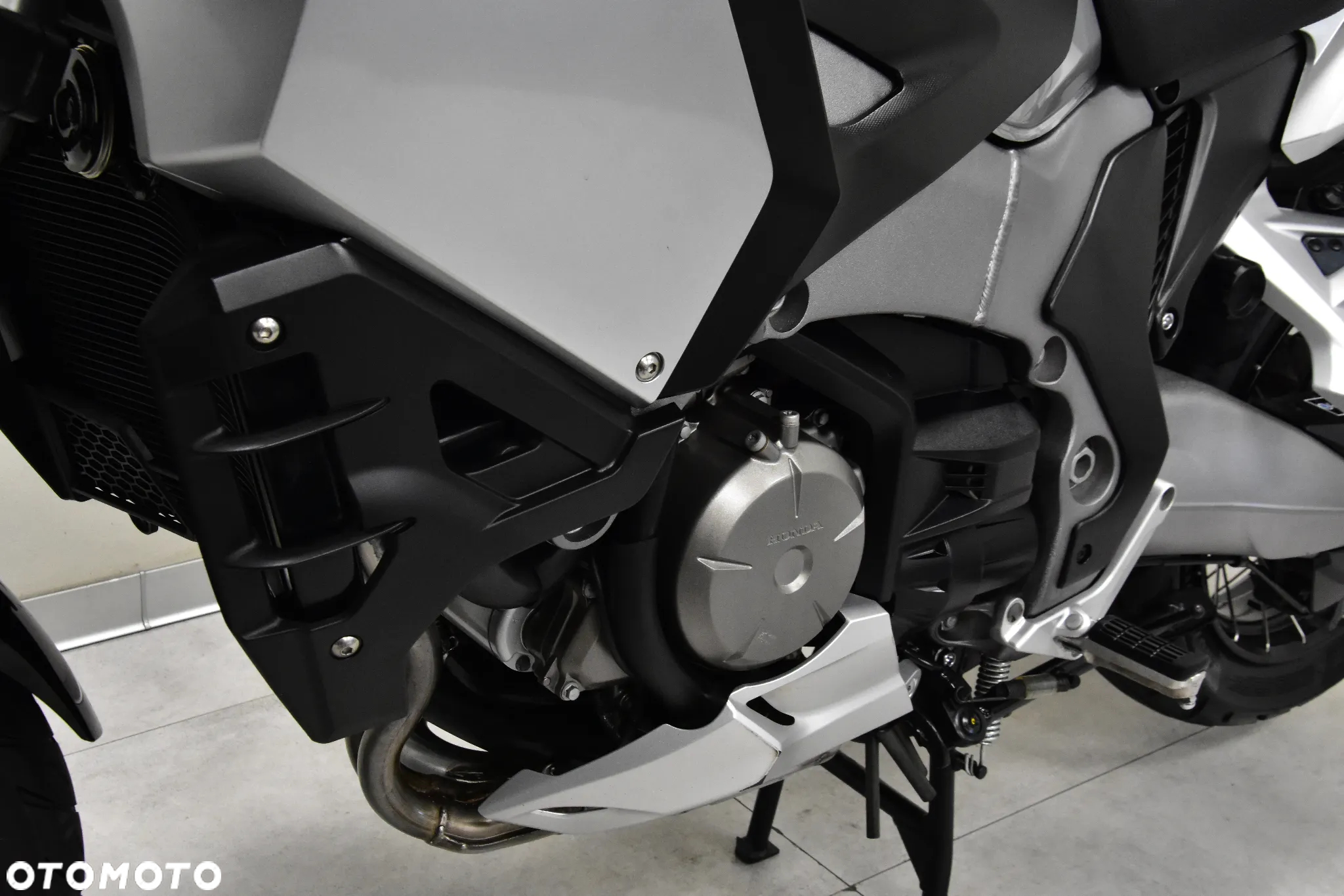 Honda VFR - 36