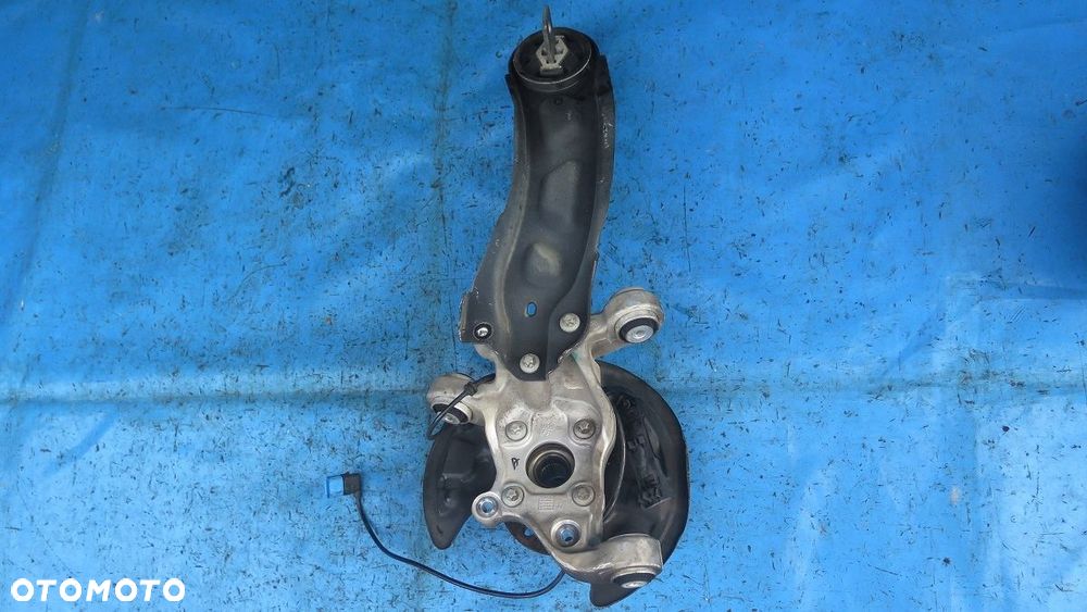 ZWROTNICA WAHACZ TYŁ PRAWY LEWY MERCEDES GLA CLA GLB W117 W246 W242 4X4 - 4