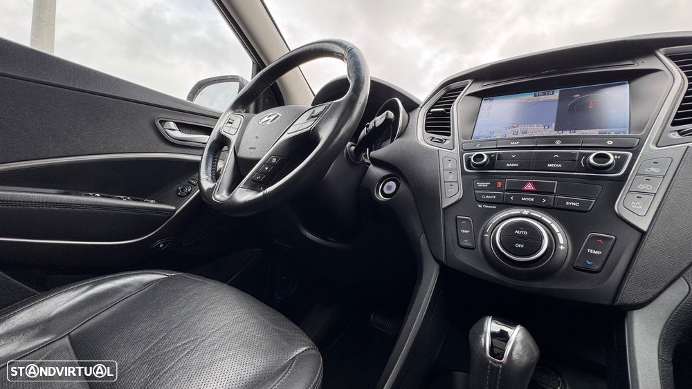 Hyundai Santa Fe 2.2 CRDi Premium Aut. - 30