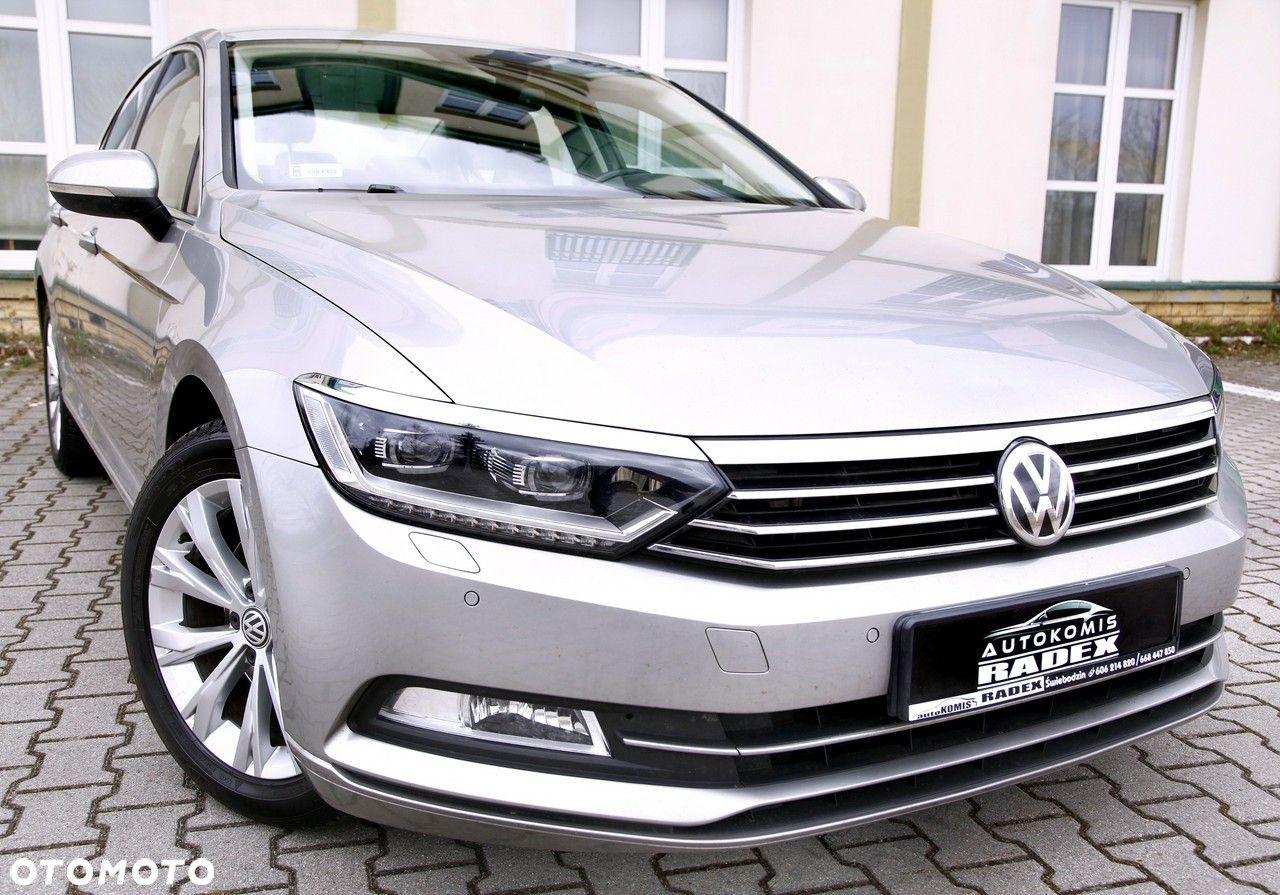 Volkswagen Passat 1.8 TSI BMT Comfortline - 2