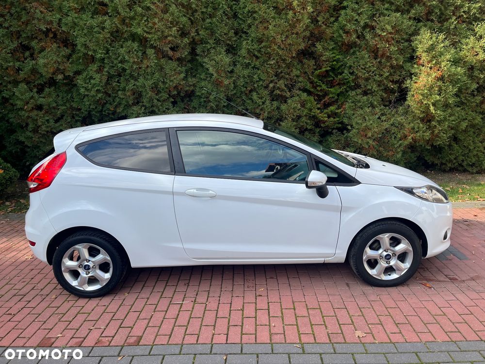 Ford Fiesta 2009 photo 3