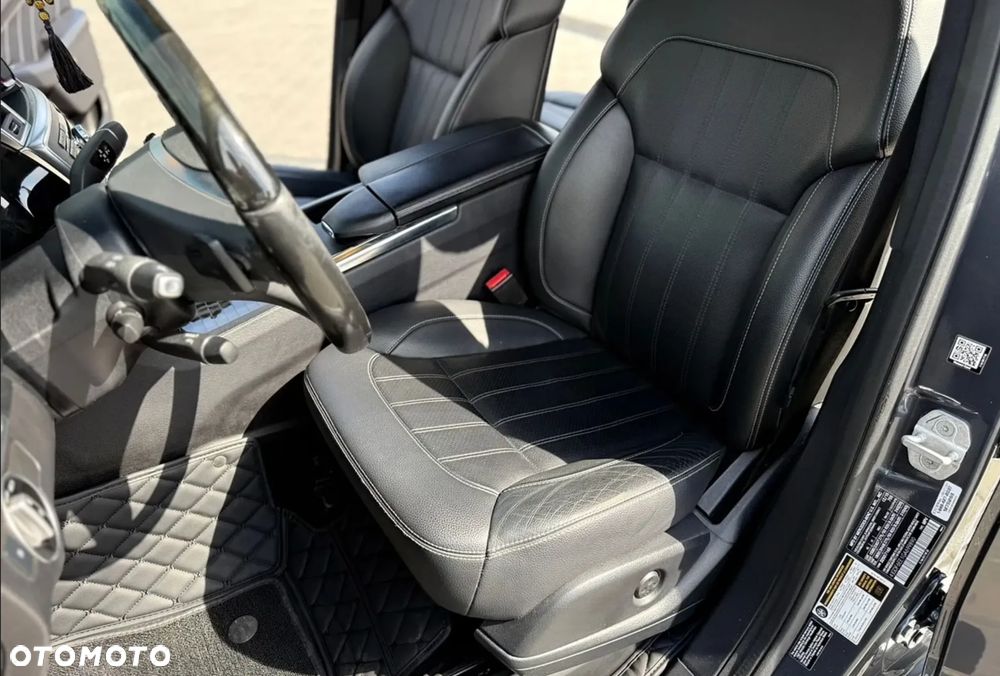 Mercedes-Benz GL - 12