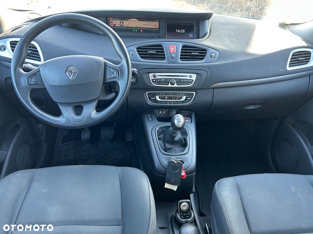 Renault Grand Scenic - 7