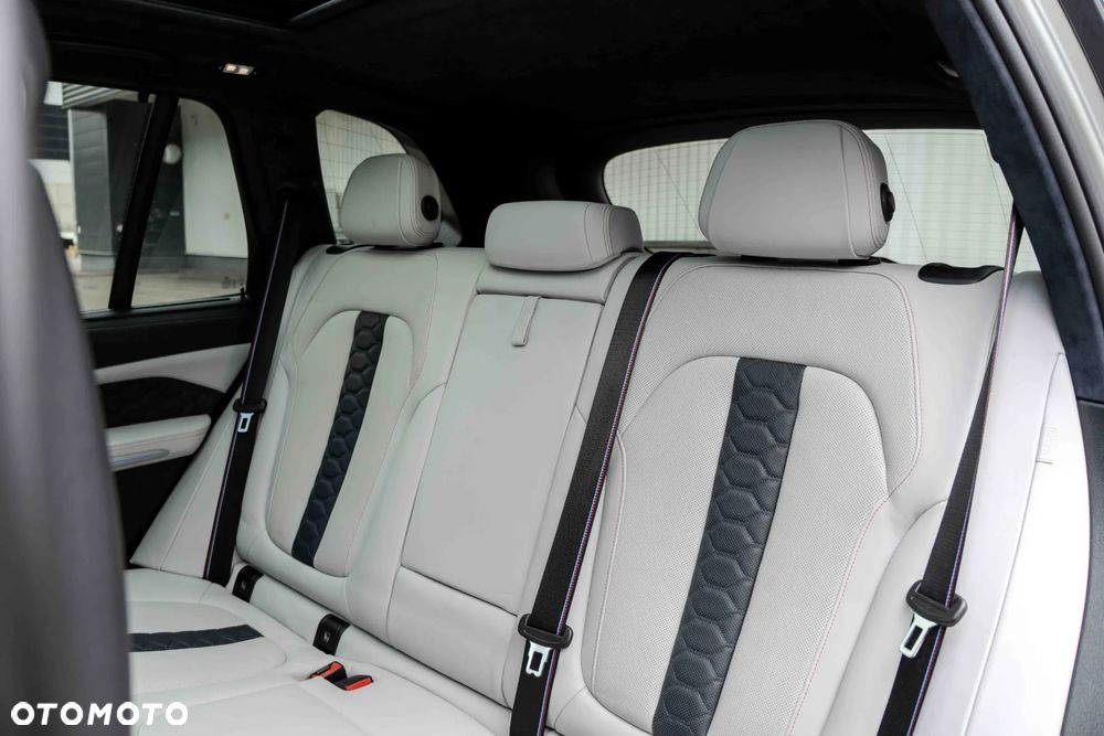 BMW X5 M Competition - 27