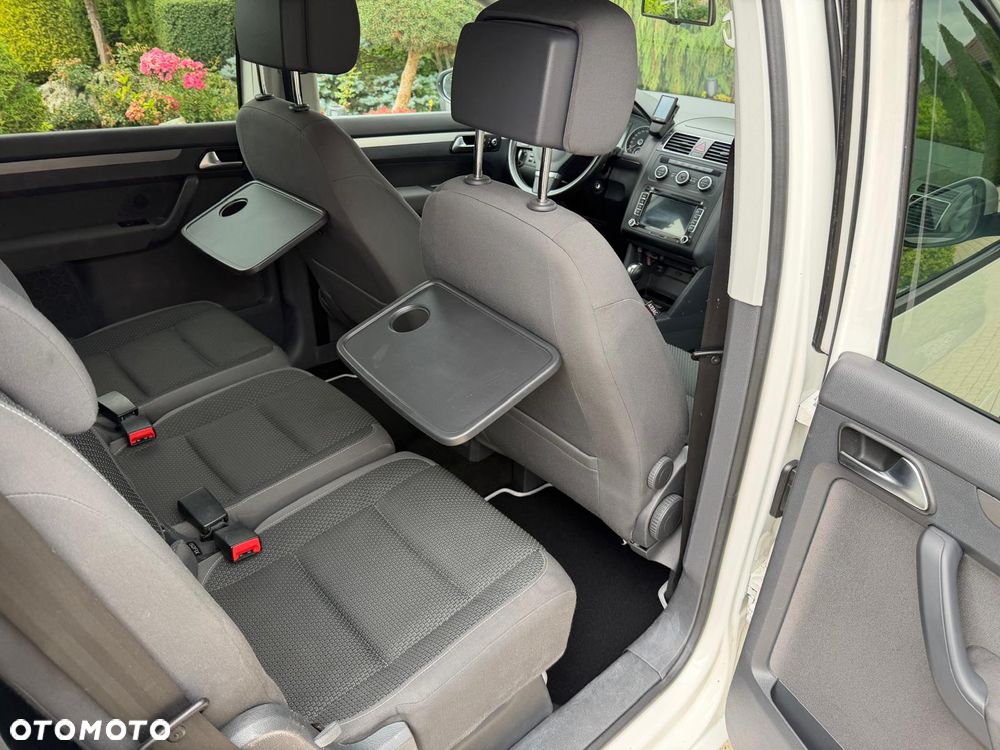 Volkswagen Touran 2.0 TDI DPF BlueMotion Technology DSG Life - 26