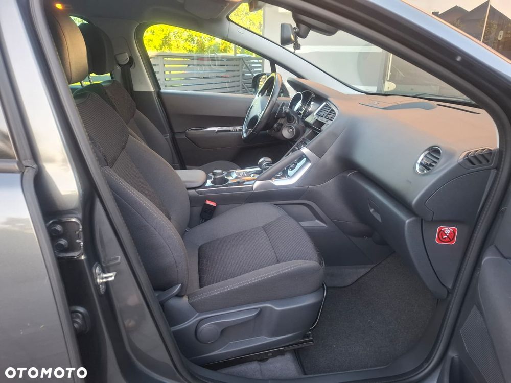 Peugeot 3008 2.0 HDi HYbrid4 - 6