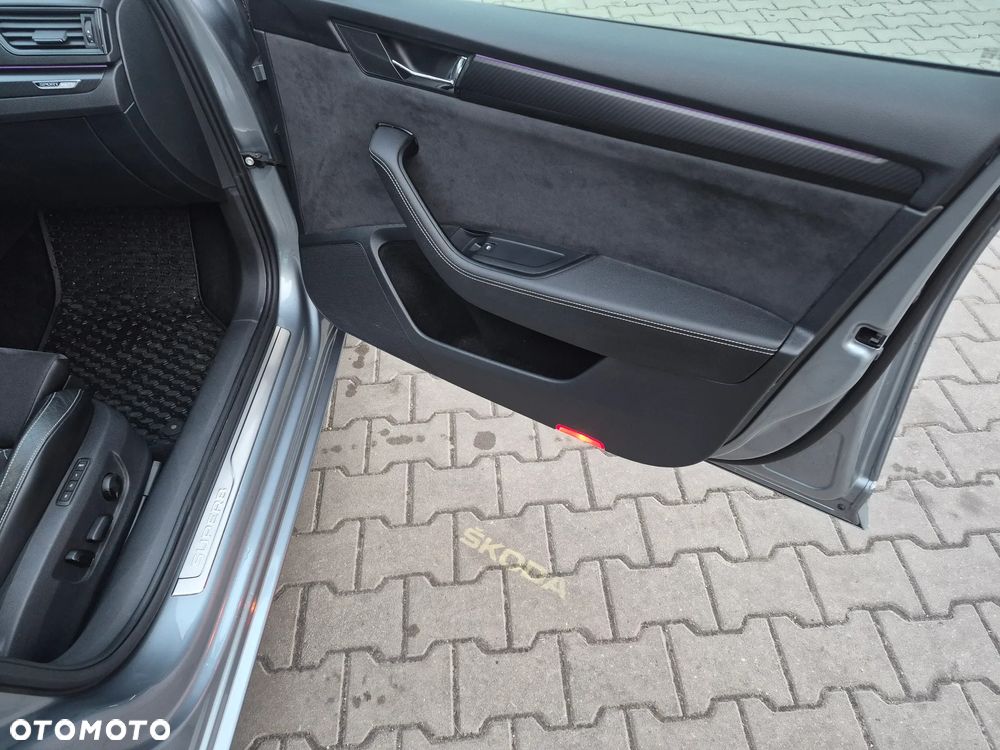 Skoda Superb 1.4 TSI Plug-In Hybrid Sportline DSG - 12