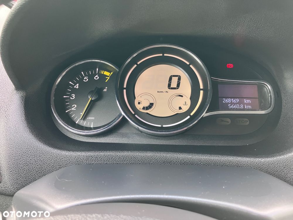 Renault Megane 1.6 16V Dynamique - 12