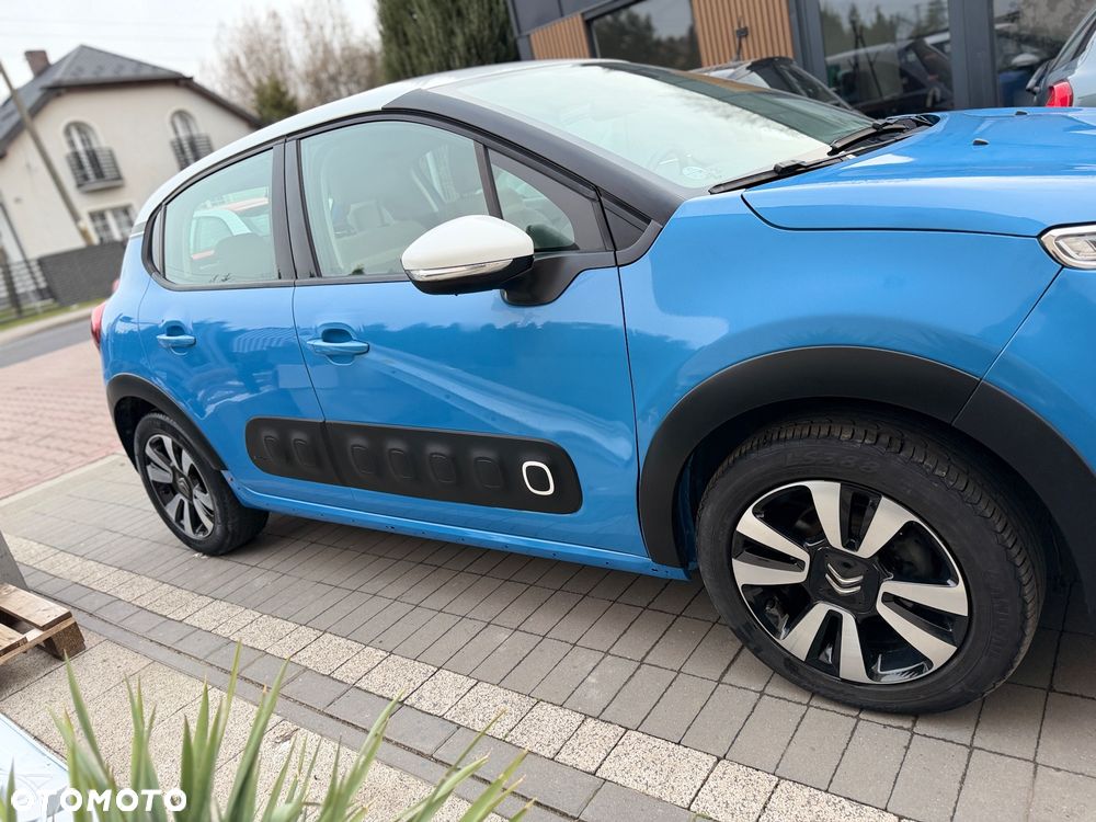 Citroën C3 Pure Tech 82 SHINE - 2