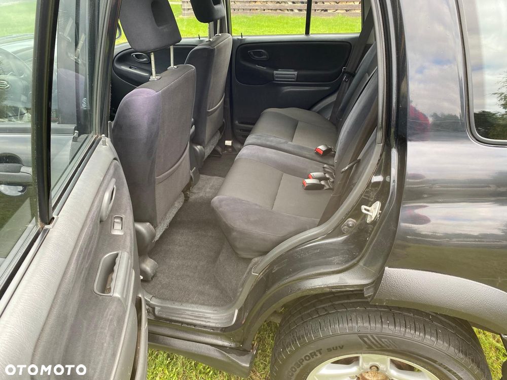 Suzuki Grand Vitara 2.0 TDi - 10