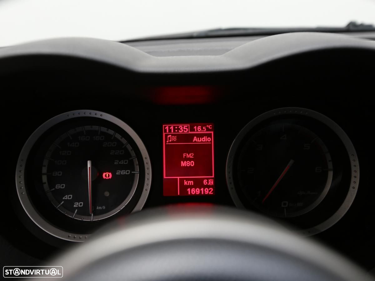 Alfa Romeo 159 Sportwagon 1.9 JTDm 8V Progression - 6