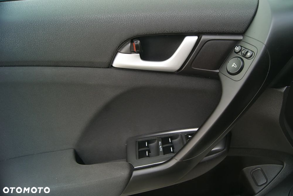 Honda Accord 2.0 Comfort - 23