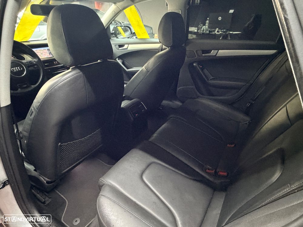 Audi A4 Avant 2.0 TDI multitronic Exclusive - 24