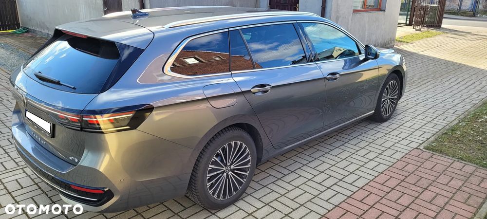 Volkswagen Passat - 3