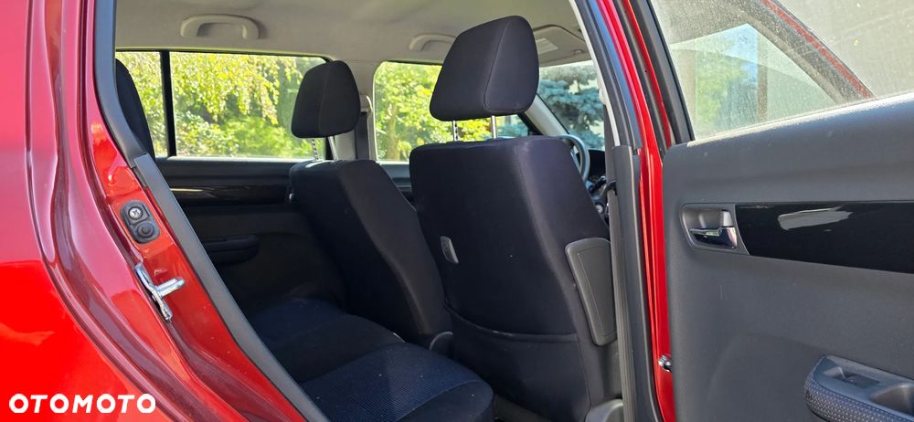Suzuki Swift - 4