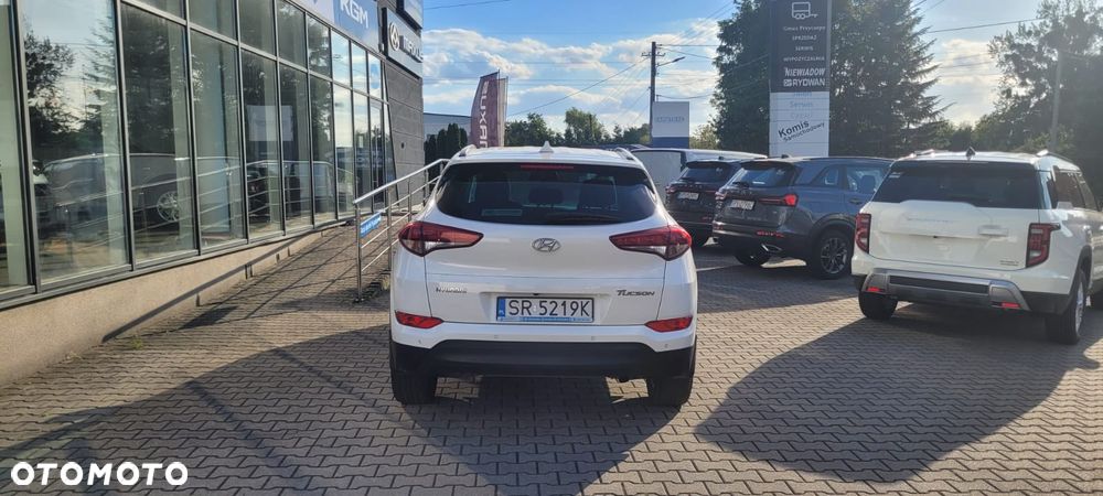 Hyundai Tucson 1.6 GDI BlueDrive Comfort 2WD - 11