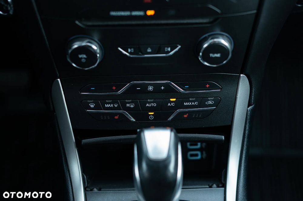 Ford Edge - 25
