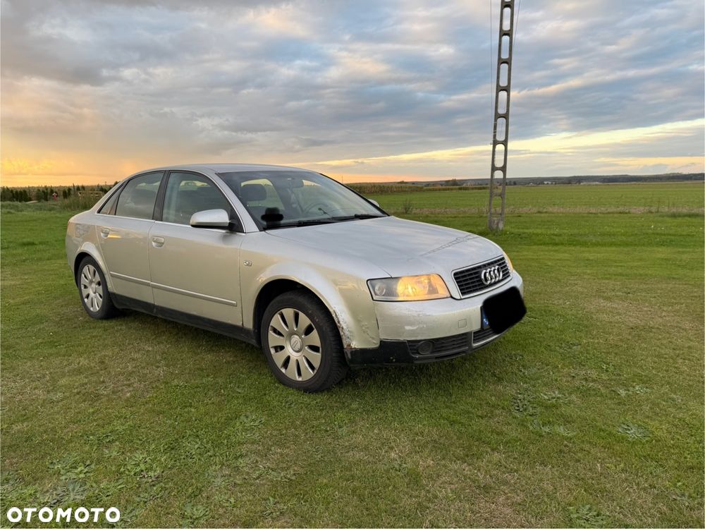 Audi A4 - 1
