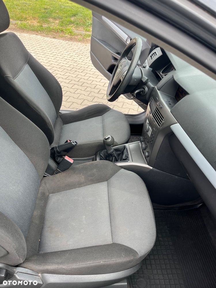 Opel Astra - 11