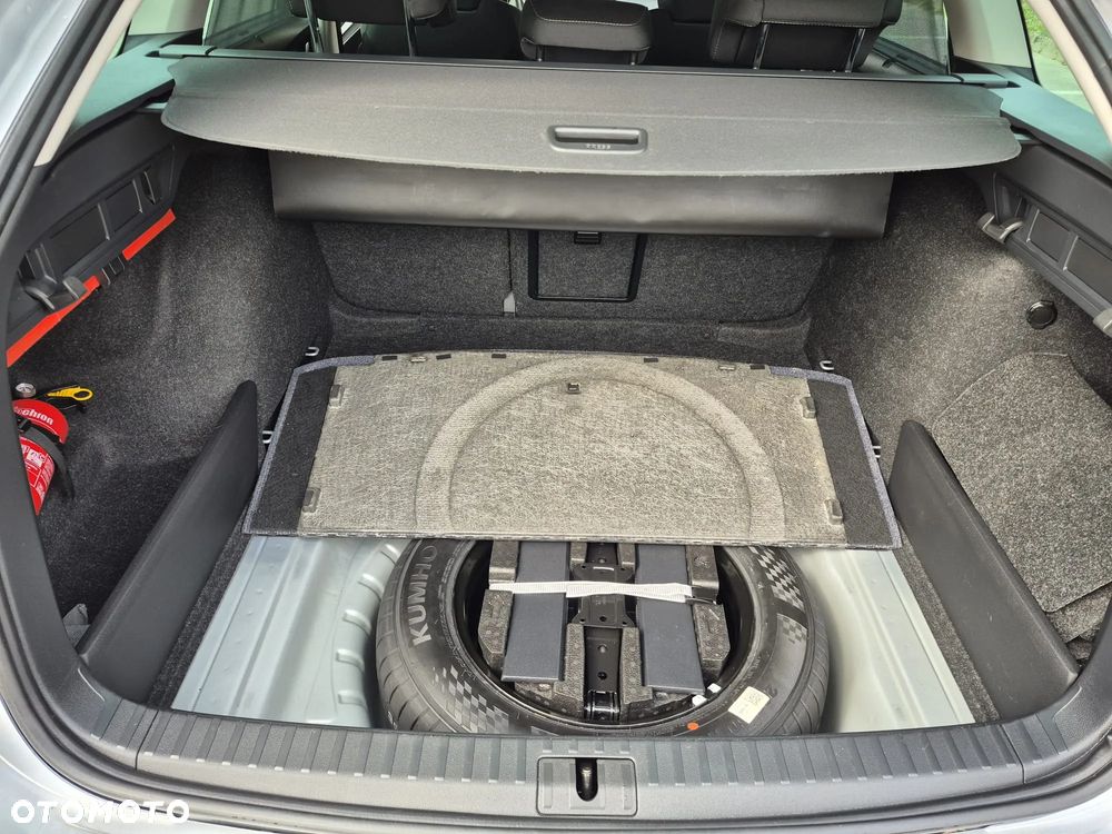 Skoda Octavia 1.5 TSI Selection - 17