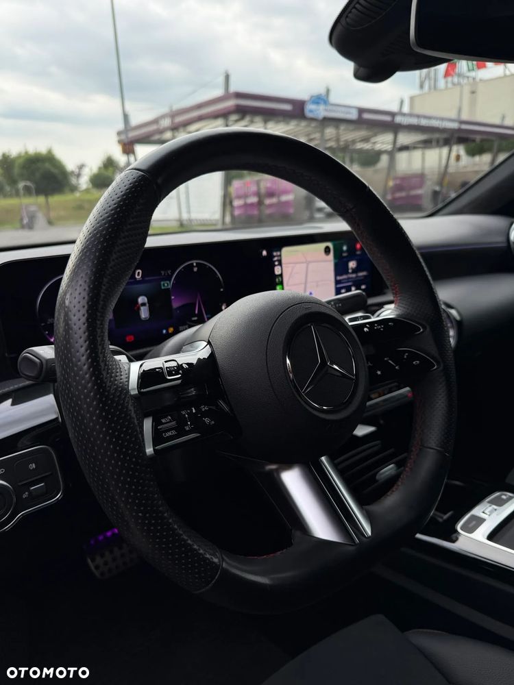 Mercedes-Benz Klasa A 250 4-Matic AMG Line 7G-DCT - 3