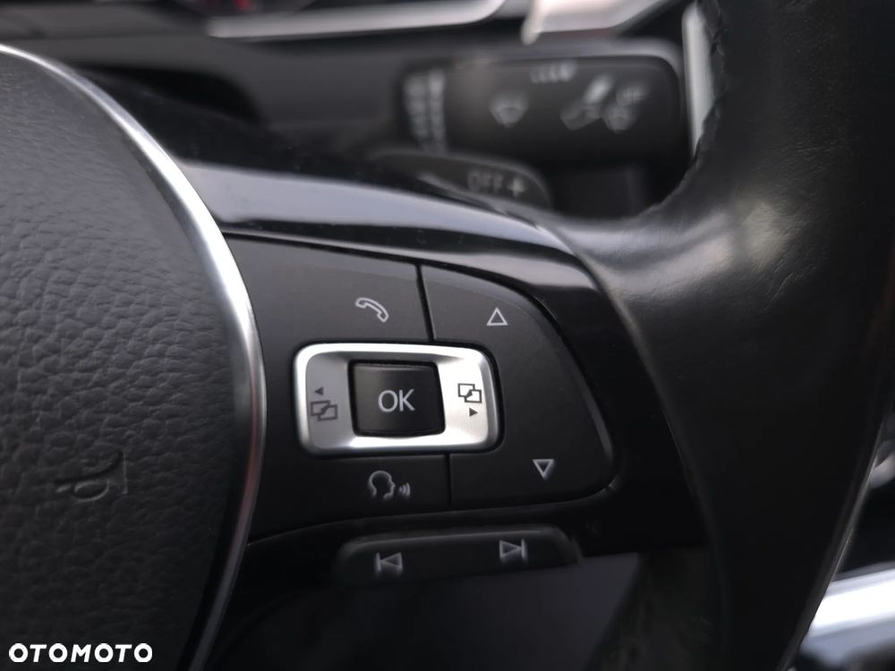 Volkswagen Passat 1.8 TSI BMT Highline DSG - 20