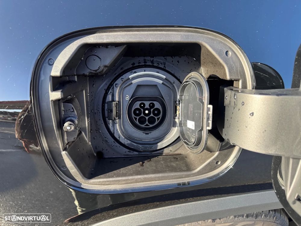 Mercedes-Benz GLA 250 e Progressive - 29