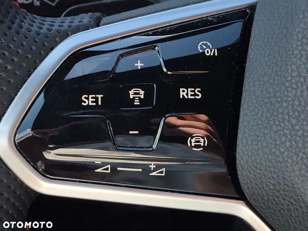 Volkswagen Golf 2.0 TSI GTI DSG - 17