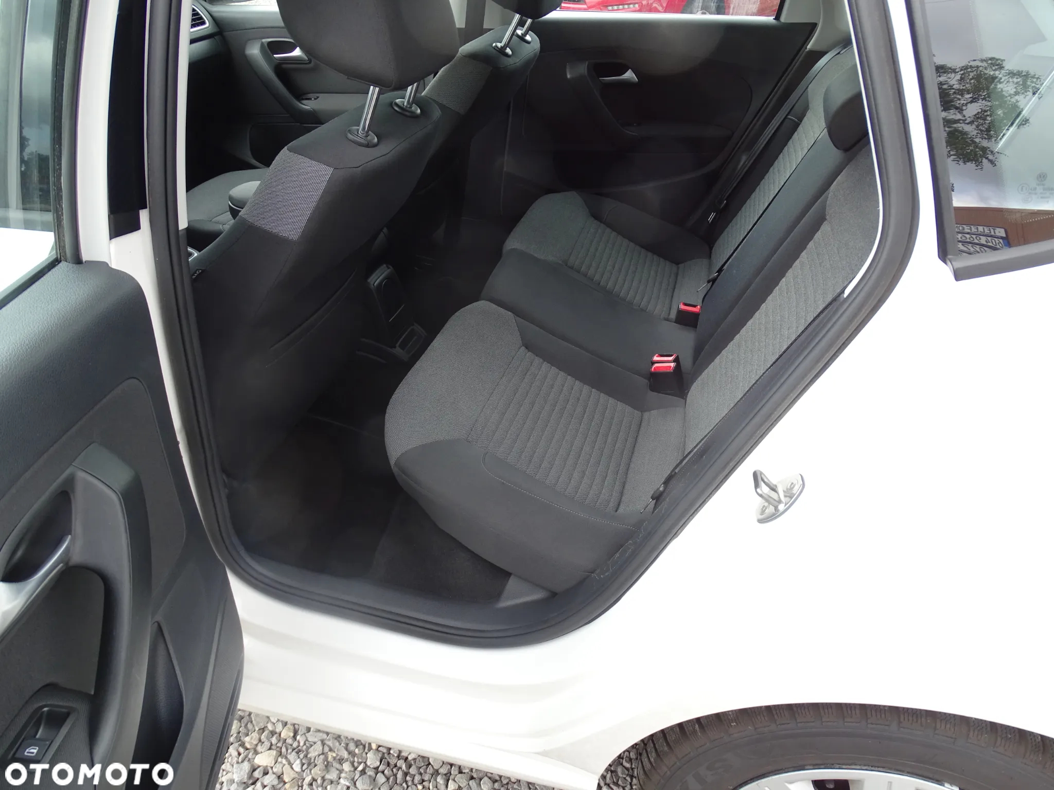 Volkswagen Polo 1.2 Blue Motion Technology Comfortline - 22