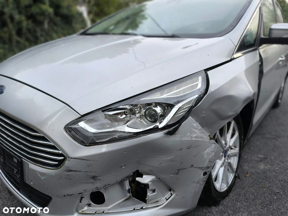 Ford S-Max 2.0 TDCi Titanium - 17