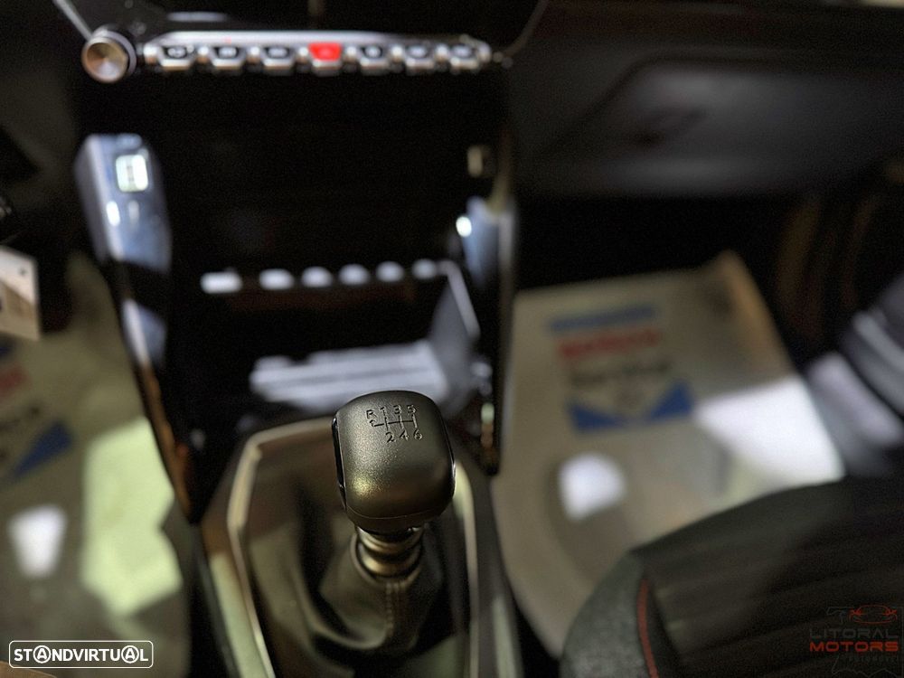 Peugeot 2008 1.2 PureTech Active - 28