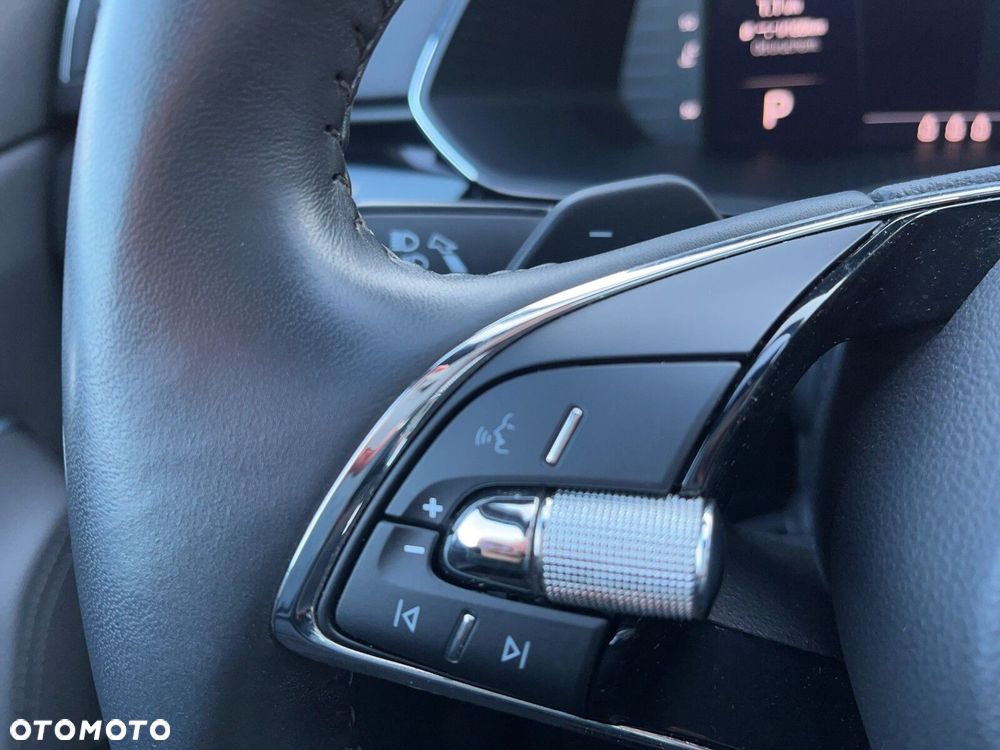 Skoda Superb 2.0 TDI SCR L&K DSG - 25