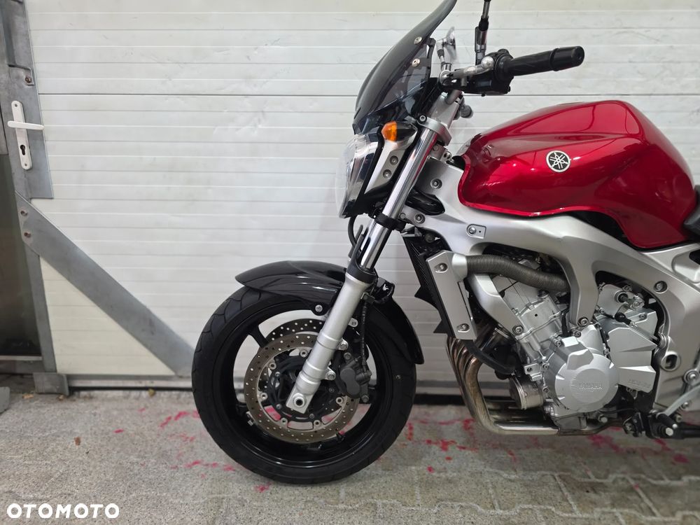 Yamaha FZ - 9