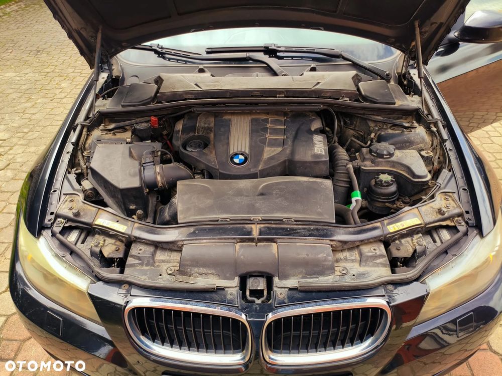 BMW Seria 3 - 33