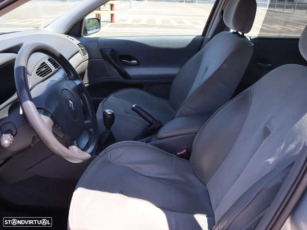 Renault Laguna 1.9 dCi Privilège - 7