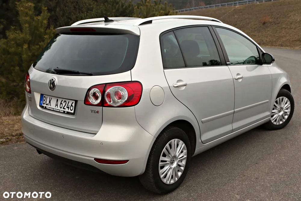Volkswagen Golf Plus 1.6 TDI Comfortline - 18