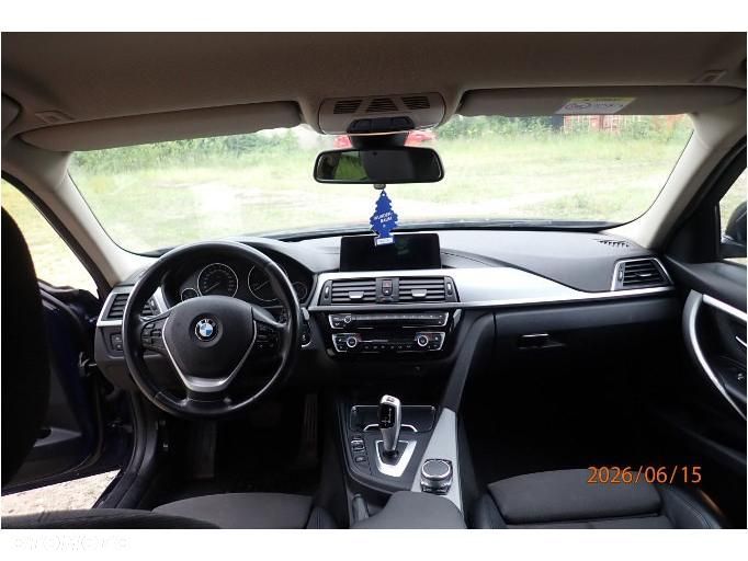 BMW Seria 3 320d xDrive Sport Line - 28