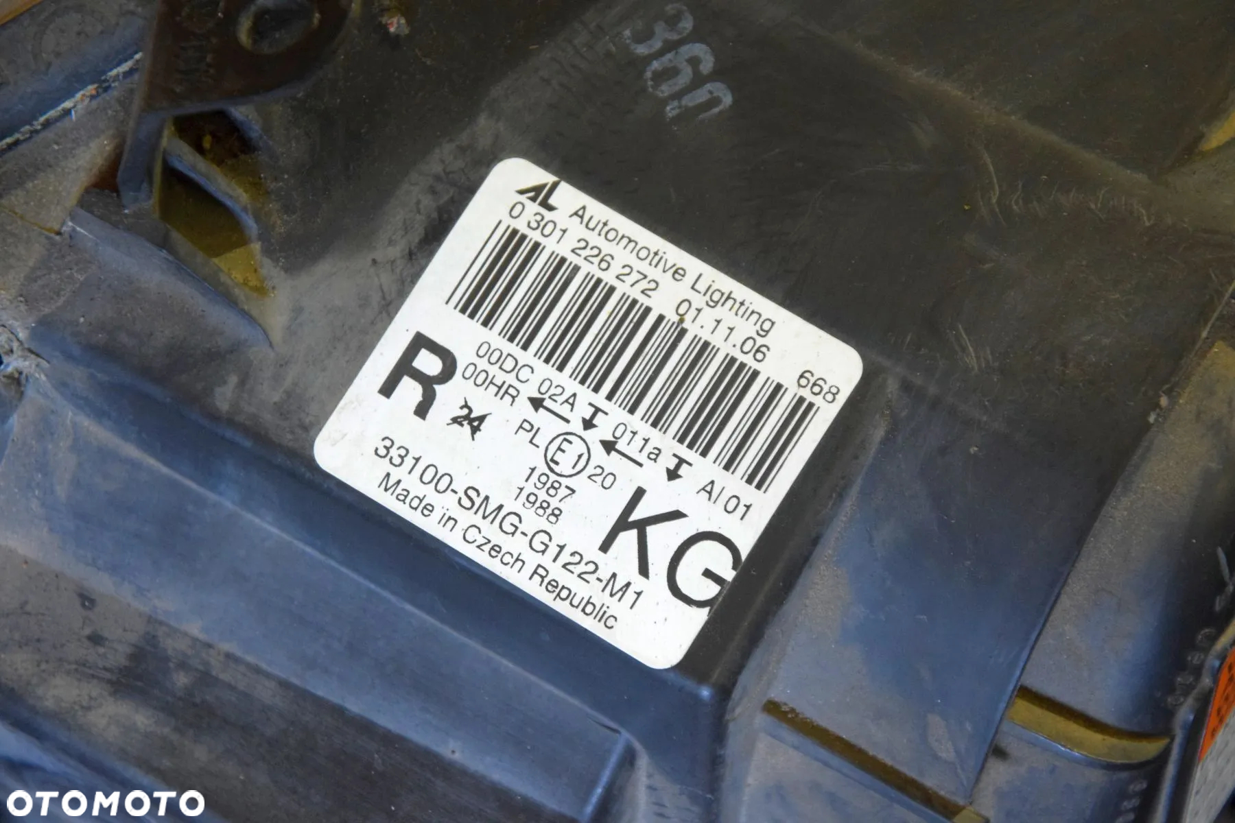 Honda Civic VIII UFO 06-11 Lampa przednia prawa XENON EU TOP STAN 0301226272 33100-SMG-G122-M1 - 12
