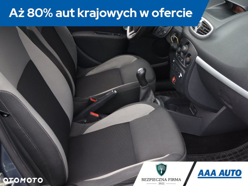 Renault Clio - 10
