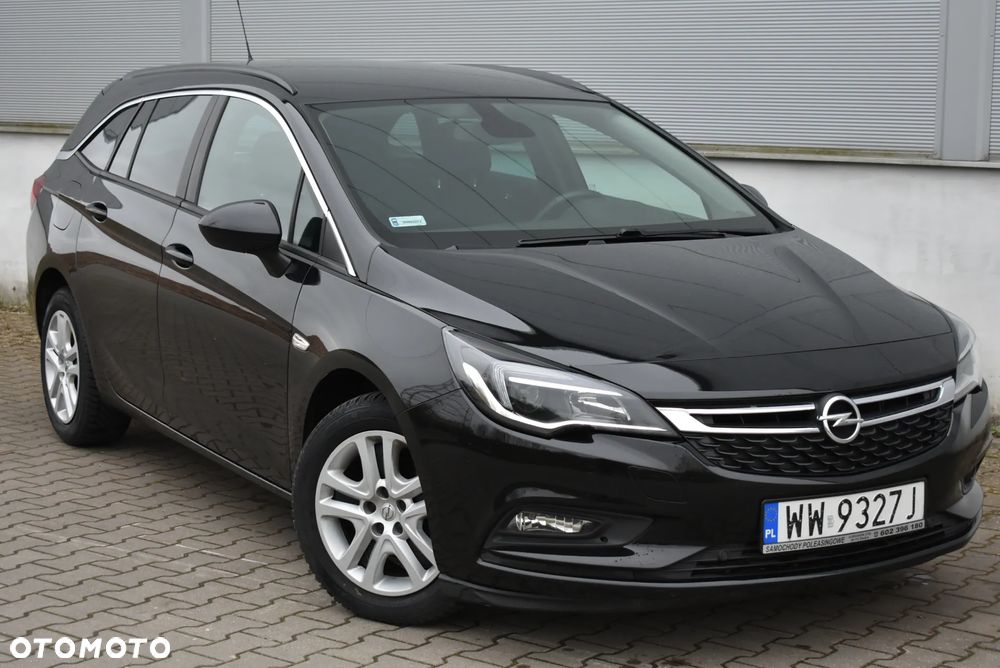 Opel Astra 1.6 CDTI Essentia S&S - 10