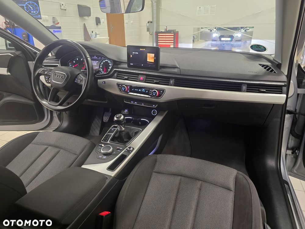 Audi A4 Avant 2.0 TDI DPF Attraction - 6