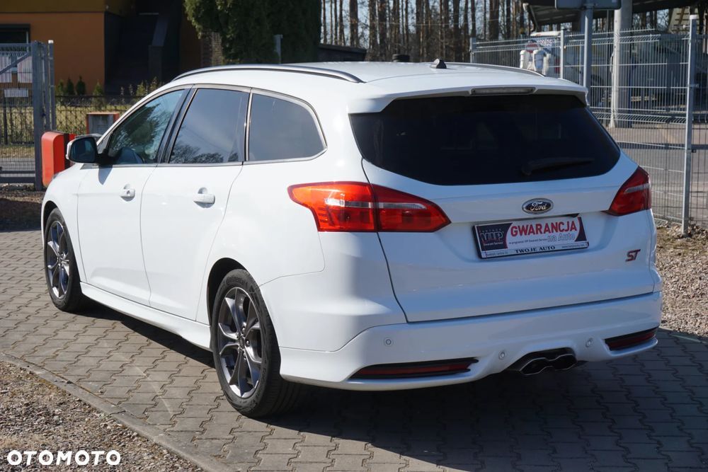 Ford Focus SW 2.0 EcoBoost ST Leather Exclusive Pack - 6