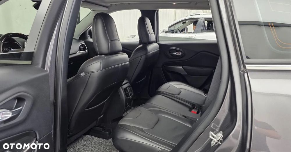 Jeep Cherokee 3.2 V6 Active Drive I Overland - 13